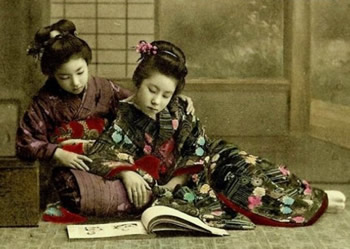 19世纪中期的日本美丽艺伎彩色照