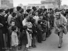 1949年4月 解放军进南京城场面实拍
