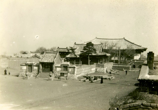 1935年辽宁义县老照片 85年前的奉国寺及鼓楼影像